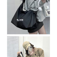 Bolso nuevo para mujer, bandolera de un solo hombro, gran capacidad, clase de estudiante universitario, bolso de mano de lona negro versátil informal - details 10