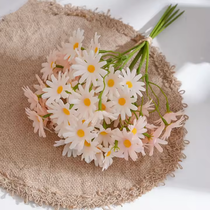 Flores artificiales de crisantemo de lujo, ramas de flores de margaritas elegantes y realistas, flores falsas de plástico hechas a mano - 1