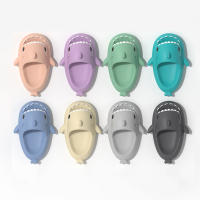 Zapatillas de moda para hombre y mujer, sandalias gruesas antideslizantes para el baño y la playa, chanclas planas de tiburón para el hogar - details 10