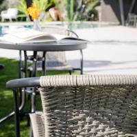 Conjunto Exterior de Jardín de Ratán Natural Mesa y Sillas de Acero y Cristal - details 13