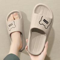 Zapatillas de verano para hombre y mujer, chanclas antideslizantes de oso de dibujos animados para el hogar, sandalias de playa para interiores y exteriores, talla grande, novedad - details 1