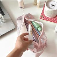 Neceser de malla con asa práctica, bolsa de almacenamiento de artículos de tocador ligera y transpirable, bolso de viaje plegable de secado rápido - details 6