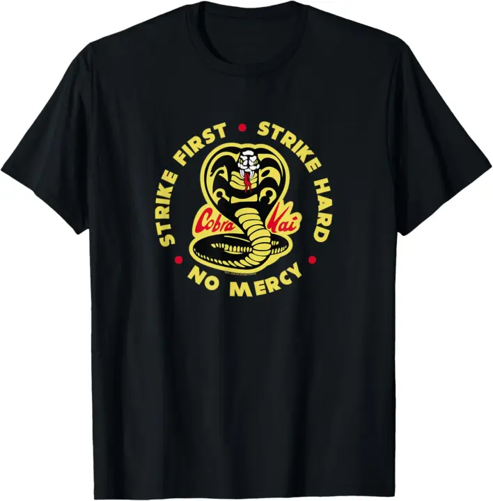 Camiseta con logotipo de Cobra Kai Strike First Cobra - 1
