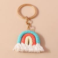 Colgante de borlas, llavero de arcoíris de tres colores, bonito llavero tejido hecho a mano, llavero de arcoíris de punto dulce duradero, regalos - details 9
