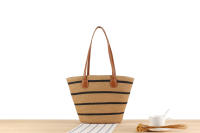 Bolso de mano de gran capacidad a rayas Bolso tejido a mano con textura premium Bolso de hombro versátil de vacaciones - details 8