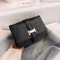 Nuevo bolso de mujer de PU con cadena cuadrada pequeña y logotipo, bandolera de diseñador - details 4