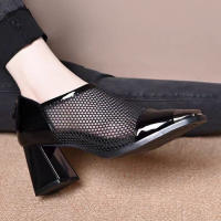 Sandalias de Punta de Hierro Versátiles para Mujer Tacón Alto Medio, Malla, Grosas para el Verano, Primavera - details 5