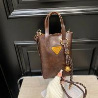 Bolso bandolera para teléfono de inspiración vintage para mujer - Cierre magnético, correa ajustable, color beige, diseño elegante y funcional para uso diario - details 13