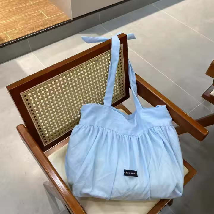 Bolso de Hombro de Algodón y Lino de Gran Capacidad 2025 Bolso Plisado Dulce y Perezoso - 1