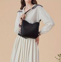 Bolso de hombro con diseño parcheado de color sólido para mujer de verano 2024, bolso de cubo de moda para uso diario, bolso de viaje de moda para primavera, bolso de mano retro y bolsos de mano Bolso mediano Bolso Hobo Bolsos de hombro de trabajo de dise - details 10