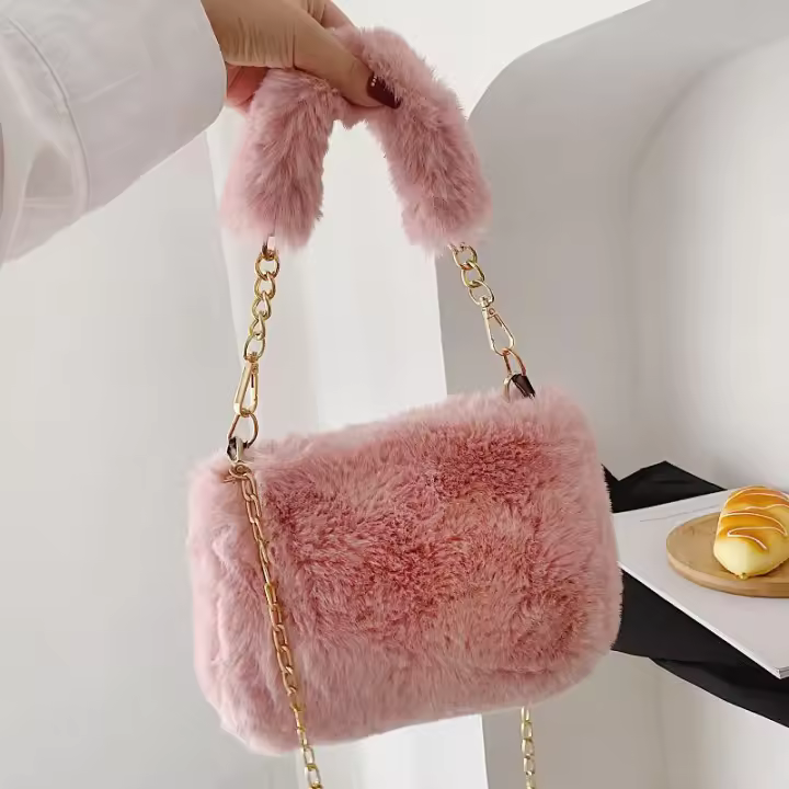 Bolso de Compras de Cuero Sintético Calentito Cadena Pequeña de Peluche Ideal para Otoño e Invierno - 1