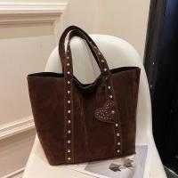 Bolso de mano con remaches para mujer, bolsa de hombro con diseño de nicho, a la moda, para otoño e invierno, 2024 - details 14