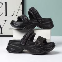Sandalias de Playa de Cuero para Mujer 2025 Suela Gruesa, Doble Hebilla, Moda de Verano, Diseño de Pisando Mierda - details 1
