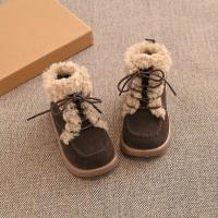 Botas cortas antideslizantes para niñas, zapatos versátiles de cuero y algodón, fondo suave, moda de estilo coreano, invierno, 2024 - details 3