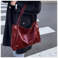 Bolso de mano para mujer, bolsa para axila a la moda, bolso de hombro de cuero Pu suave de gran capacidad, bolso cruzado Retro, bolsos de cubo portátiles informales - details 16