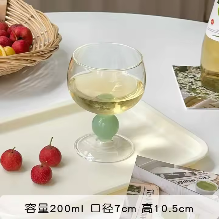 1 pieza de copas de vino tinto inteligentes con bola verde Jade de estilo nórdico, copa de cristal para batidos de jugo de tallo corto - 1