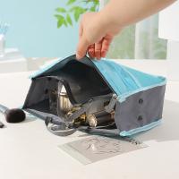 Bolsa de cosméticos portátil, liviana y de gran capacidad, bolsa de baño engrosada con doble cremallera, bolsa central, bolsa de almacenamiento de cable de datos multifunción. - details 3