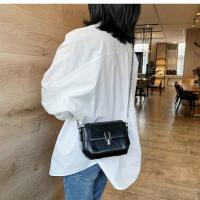 Bolso cruzado vintage para mujer Pequeño cuadrado con cierre de cremallera, correa ajustable, lining de poliéster Perfecto para uso diario, en café marrón, vino rojo, negro - details 4