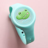 Pulsera repelente de mosquitos para niños, reloj ligero de dibujos animados, repelente de insectos, para exteriores - details 9
