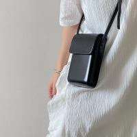 Bolso cruzado magnético de moda para mujeres Diseño vertical elegante Mini bolso de hombro de cuero PU Diseño minimalista para el teléfono - details 15