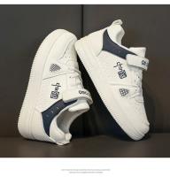 Zapatos de tablero para estudiantes de primaria versión coreana zapatos de marea zapatos casuales para niños adolescentes conveniente Velcro zapatos deportivos para niñas zapatos de monopatín - details 1