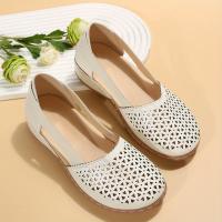 Women Retro Hollow Out Design Wedge Sandals Breathable Slip On Platform Sandals Comfortable Walking Shoes - details 3