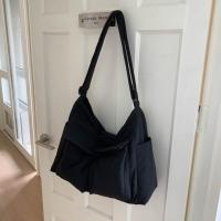 Bolsos de mano cruzados inclinados elegantes a la moda, bolso de hombro de nailon ligero para ir al trabajo, bolsos de mensajero para adolescentes, hombres y mujeres - details 7