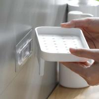 Canal de drenaje para baño, pequeños accesorios blancos, estante de baño montado en la pared no perforado, escape de productos de lavado - details 2
