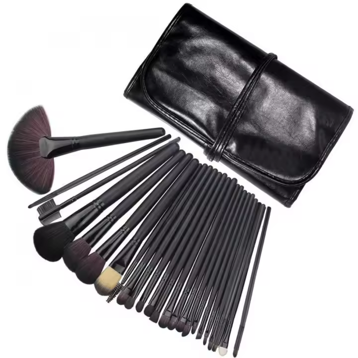 Set de 24 Brochas de Maquillaje Profesional con Estuche - Ideal para Contorno - 1