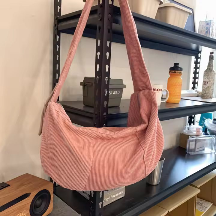 Gran capacidad de las mujeres 2025 nuevo bolso de hombro bolso de mano versátil retro mensajero bolso de las mujeres de moda ligera - 1