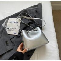 Bolso de Hombro de Textura Sencilla para Mujer 2025 Bolso de Viaje Ligero de Moda con Estilo de Lujo - details 8