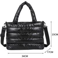 Bolso de mano acolchado para mujer, bolsa de hombro acolchada, de algodón, ligera, para invierno - details 5