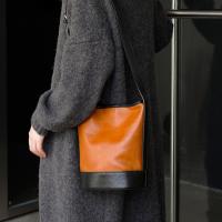 Bolso bandolera de mujer versátil casual bolso de mujer de alta gama de tela de algodón con bolso de cubo de cuero - details 5