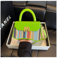 Moda arco iris portátil pequeño cuadrado bolsa 2025 primavera nueva luz de lujo bolsa de las mujeres versátil texturizado axilas bolsa de hombro - details 27