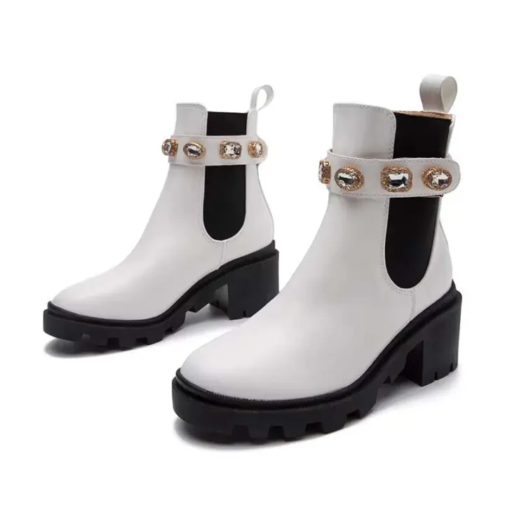 Botas de cuero de invierno 2024 con correa de diamantes de agua, tacón grueso, botines con plataforma, fabricante de calzado para mujer - 1