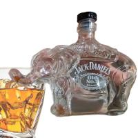 Cabeza de lobo, elefante, búho, ciervo, papá, marido, whisky de cristal, exquisita botella de vino, decoración del hogar - details 1