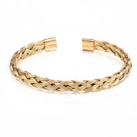 Pulsera para Hombre Ajustable Trenza de Acero Inoxidable y Titano, Diseño Minimalista y Versátil, Regalos Para Hombre - details 2