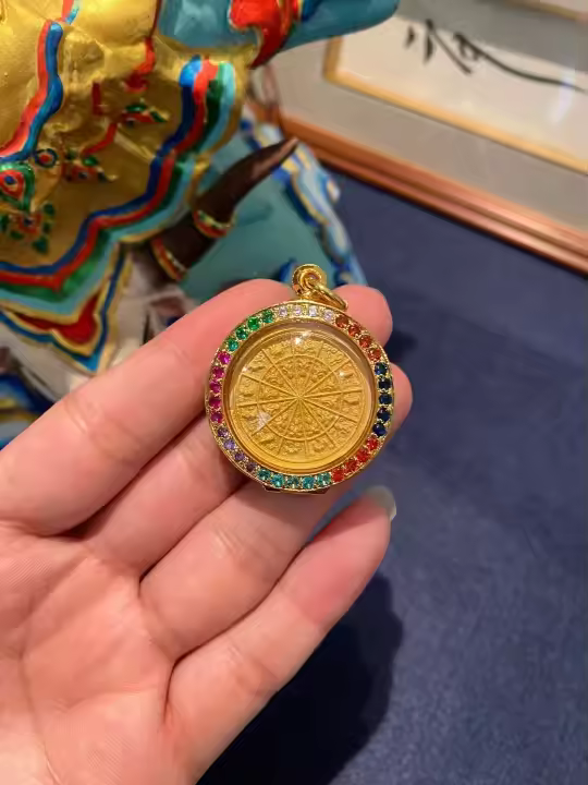 Panchen Lama Prayutong budista tailandés, panqueque cálido con conjunto de diamantes, colgante de método antiguo - 1