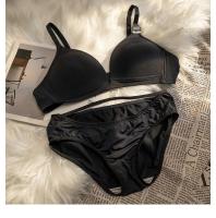 Copa triangular simple en V profunda, ropa interior sin costuras, sujetador para mujeres con pechos pequeños. - details 10