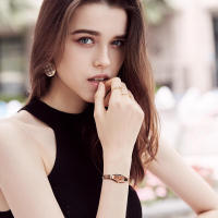 Reloj de pulsera exquisito pequeño para mujer, resistente al agua, con esfera pequeña, ovalado, ligero, para mujer - details 14