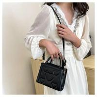 1 bolso elegante de color sólido para mujer con correa desmontable - Diseño con patrón de corazón, perfecto para regalo del Día de San Valentín, disponible en magenta, blanco, negro, verde, amarillo - details 18