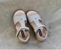 Sandalias de Esfuerzo de Cuero Genuino para Niñas Puntas Abiertas en Forma de Corazón - details 11