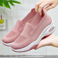 Zapatos de las mujeres 2025 nuevos zapatos individuales casuales transpirables zapatos de las mujeres caminar deportes de mediana edad y ancianos zapatos de la madre - details 4