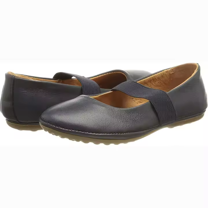Los nuevos modelos aceptan zapatos planos de piel de vaca para mujer. - 1