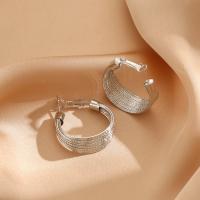 Pendientes de botón geométricos para mujer, aretes de bucle grande de alto sentido, pendientes de bucle frío - details 4