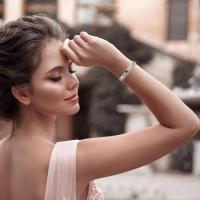 Pulsera Colgante de Amor de Lujo para Mujeres y Adolescentes Brazalete de Circonio Cúbico - details 2