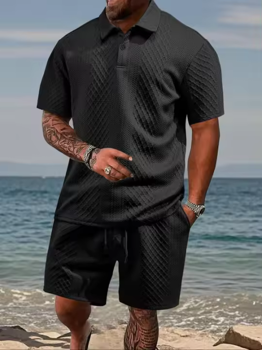 Conjunto de polo liso y pantalones cortos con cordón en la cintura para hombre, trajes de dos piezas cómodos y transpirables para uso diario al aire libre, ropa de hombre para el verano - 1
