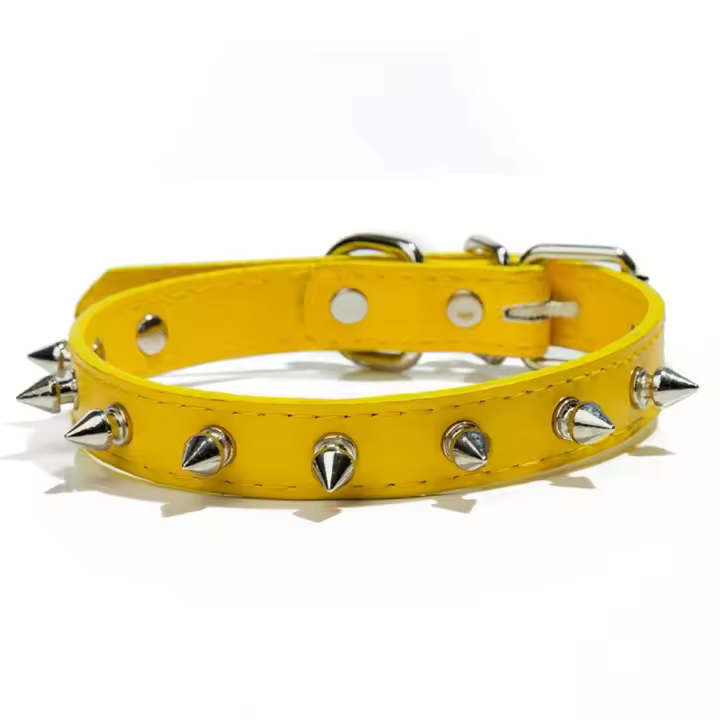 Cómoda Collar de cuero para perros y gatos, collares con tachuelas y pinchos para mascotas, colorido y fresco, exquisita correa ajustable para el cuello para mascotas, fotografía - 1