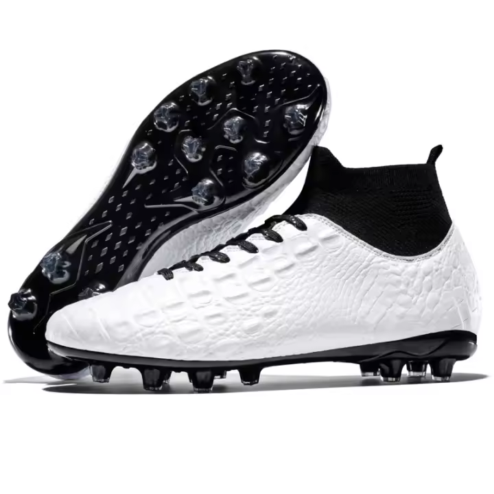 Zapatillas de entrenamiento de fútbol Spike para interior y exterior. - 1