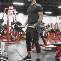 Camiseta deportiva de cuello redondo para hombre, camisa de entrenamiento de malla transpirable de secado rápido, ajustada, mang - details 2